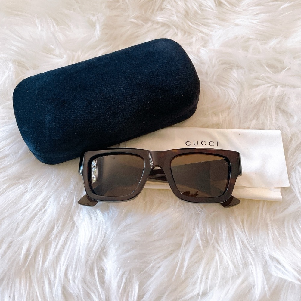 Gucci Dark Brown Sunglasses with Navy Case
